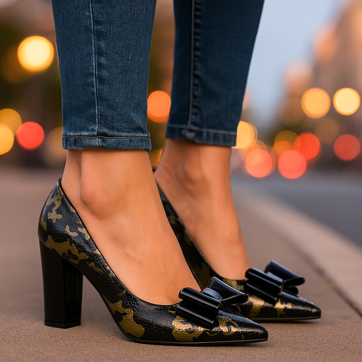 Savannah City Snake-Bite Heels — detail view