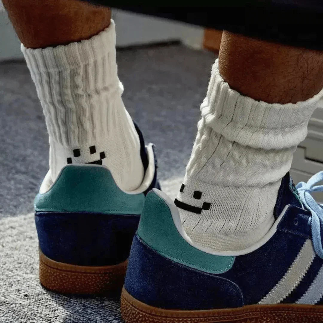 MoodShift Crew Socks- 4 Pack — lifestyle shot