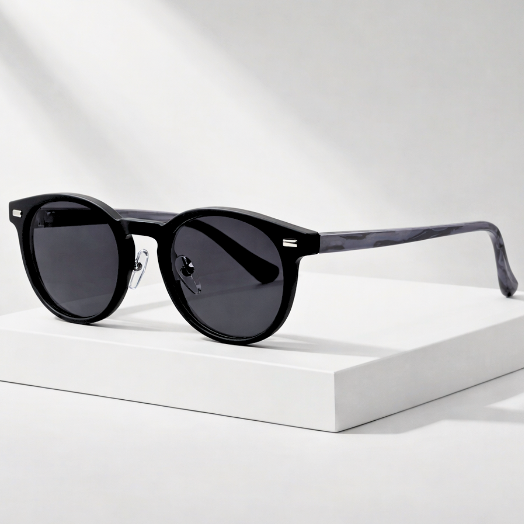 Sienna Eclipse Shades — lifestyle shot