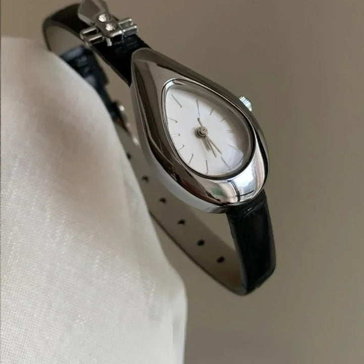 Ladies Teardrop Classic — side view