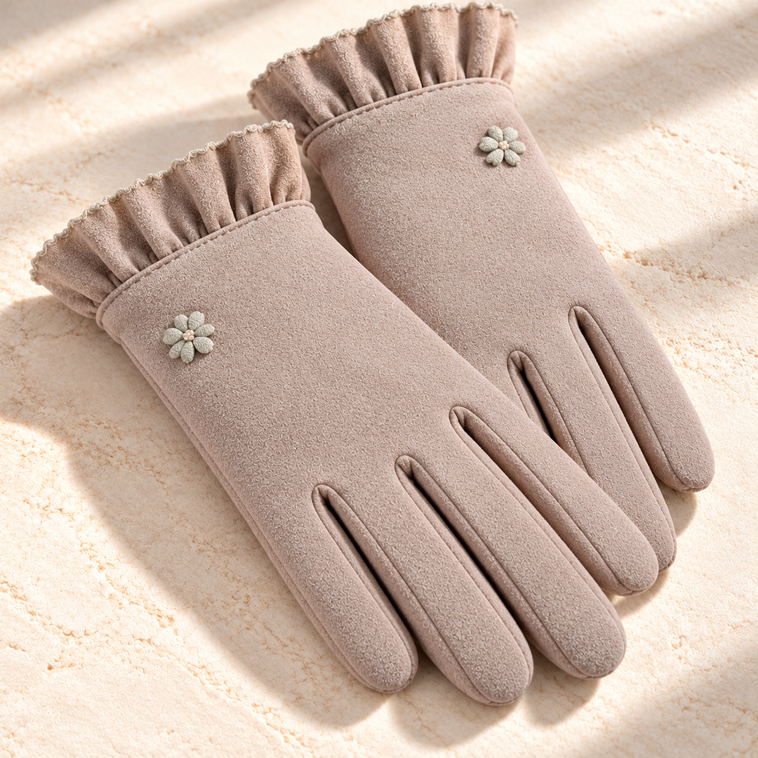 Banff Ruffle-Cuff Touchscreen Gloves