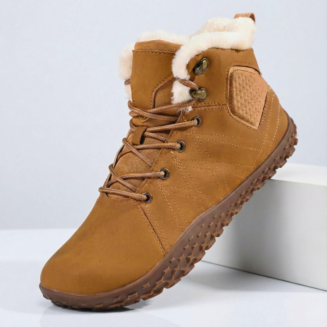 Alder Ridge Trek Boot — styling shot