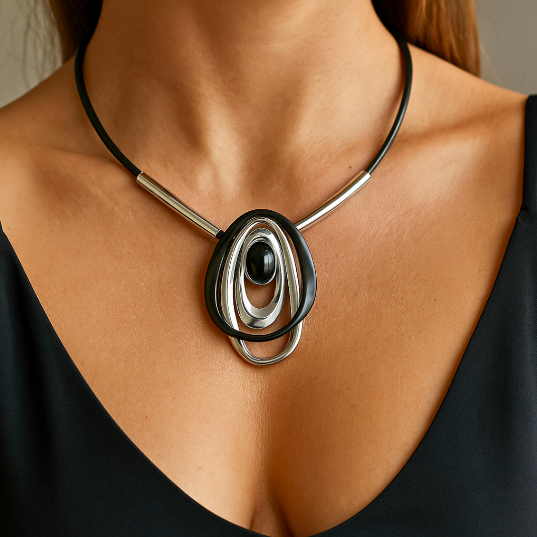 Aurora Rogue Necklace — front view