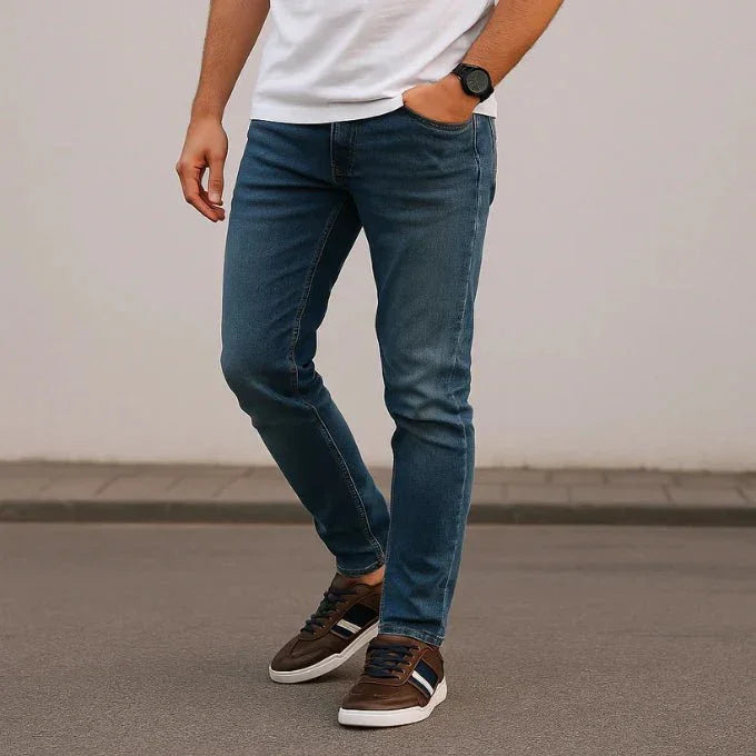 Lucca Sneakers — lifestyle shot