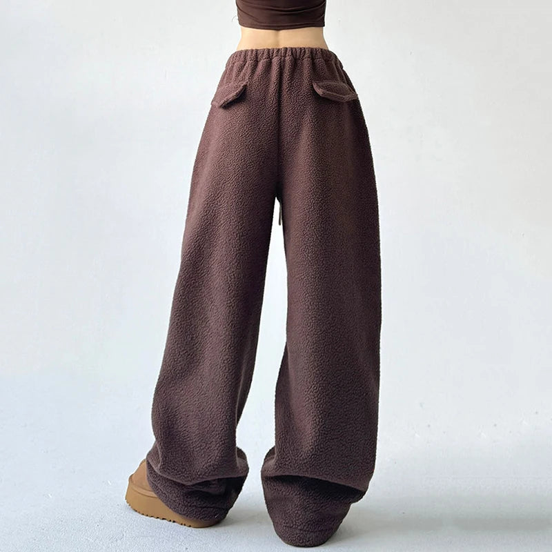 The Oslo Fleece Pants — texture detail