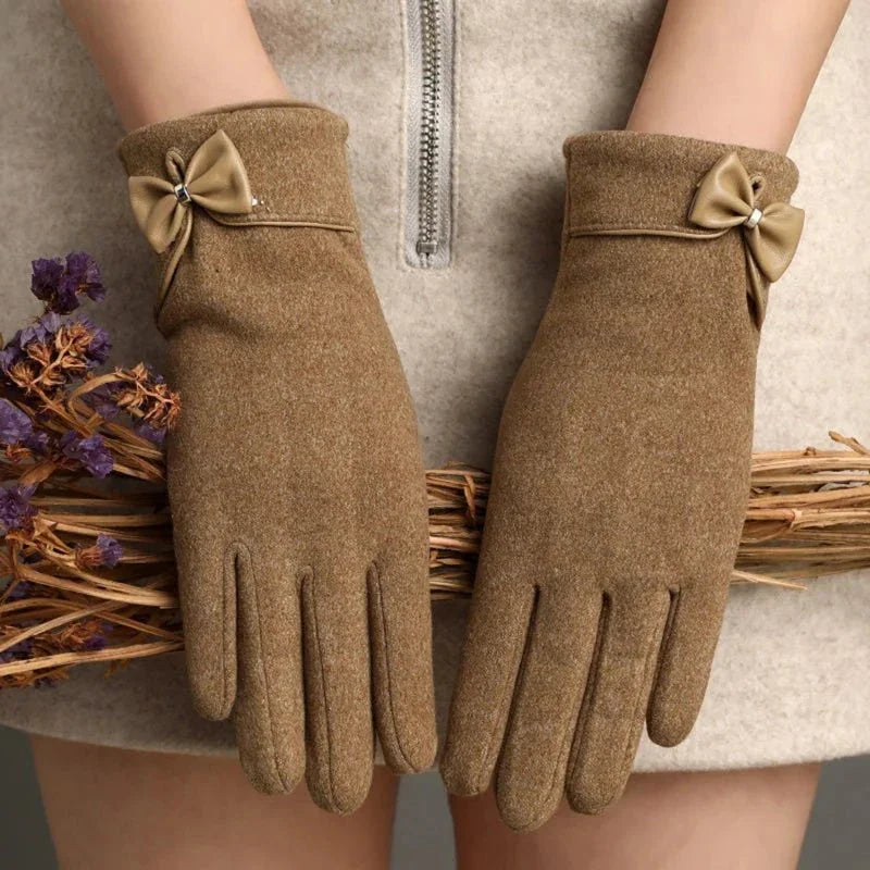 Vivienne Touchscreen Gloves — back view