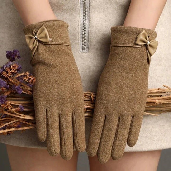 Vivienne Touchscreen Gloves — back view