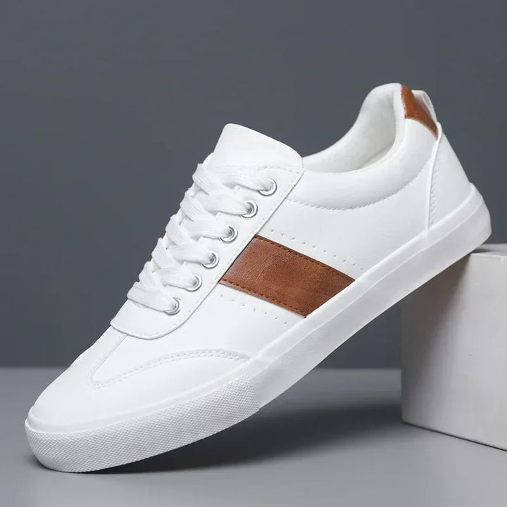Cassian Classic Sneakers — detail view