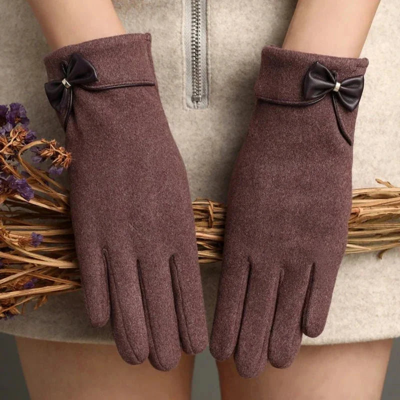 Vivienne Touchscreen Gloves — front view