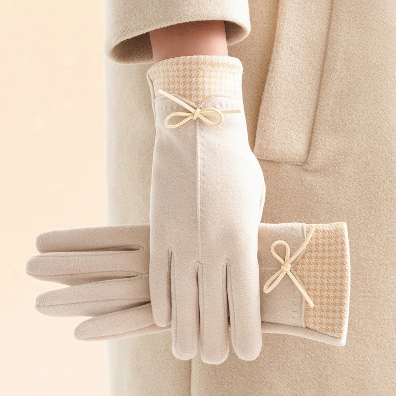 Amelie Cashmere Touchscreen Gloves — side view