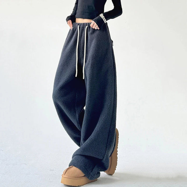 The Oslo Fleece Pants — back view