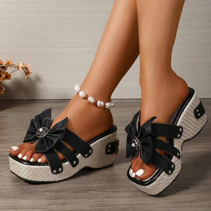 Vivienne Bloom Slides — styling shot