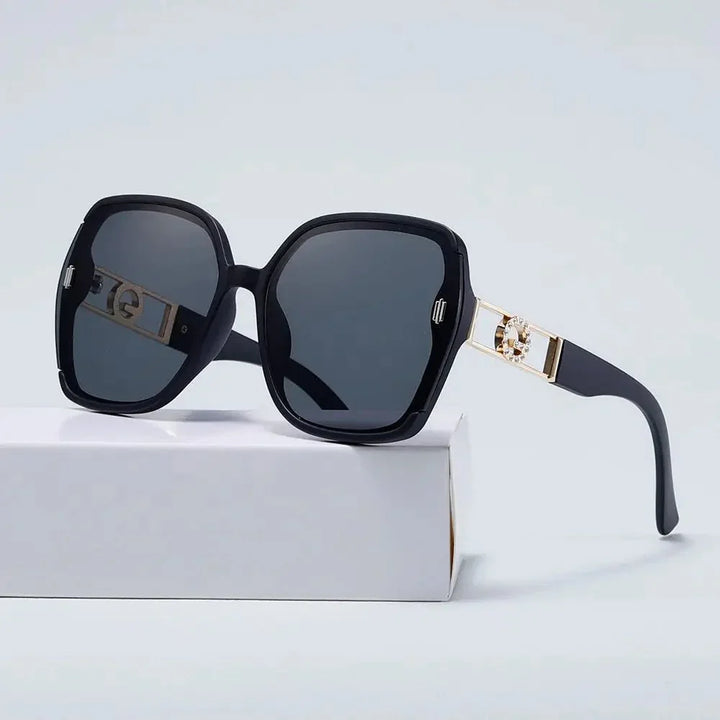 Giovanna Mercer Shades — close-up detail