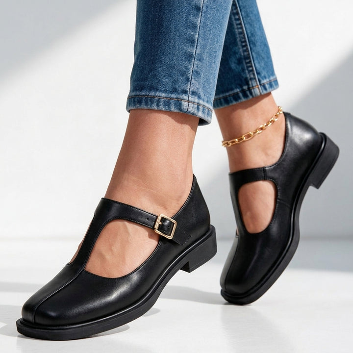 Mathilde T-Bar Flats