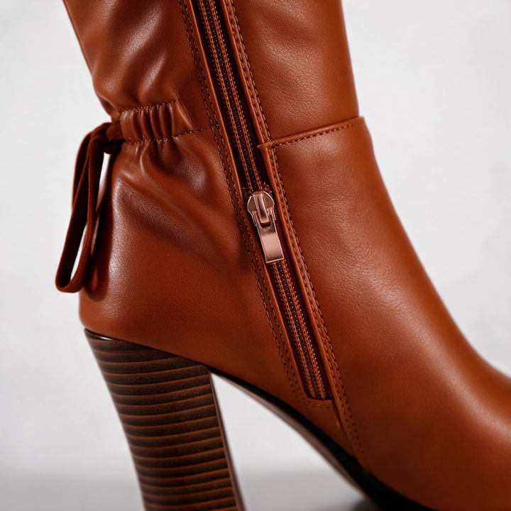 Atelier Bow-Back Boots